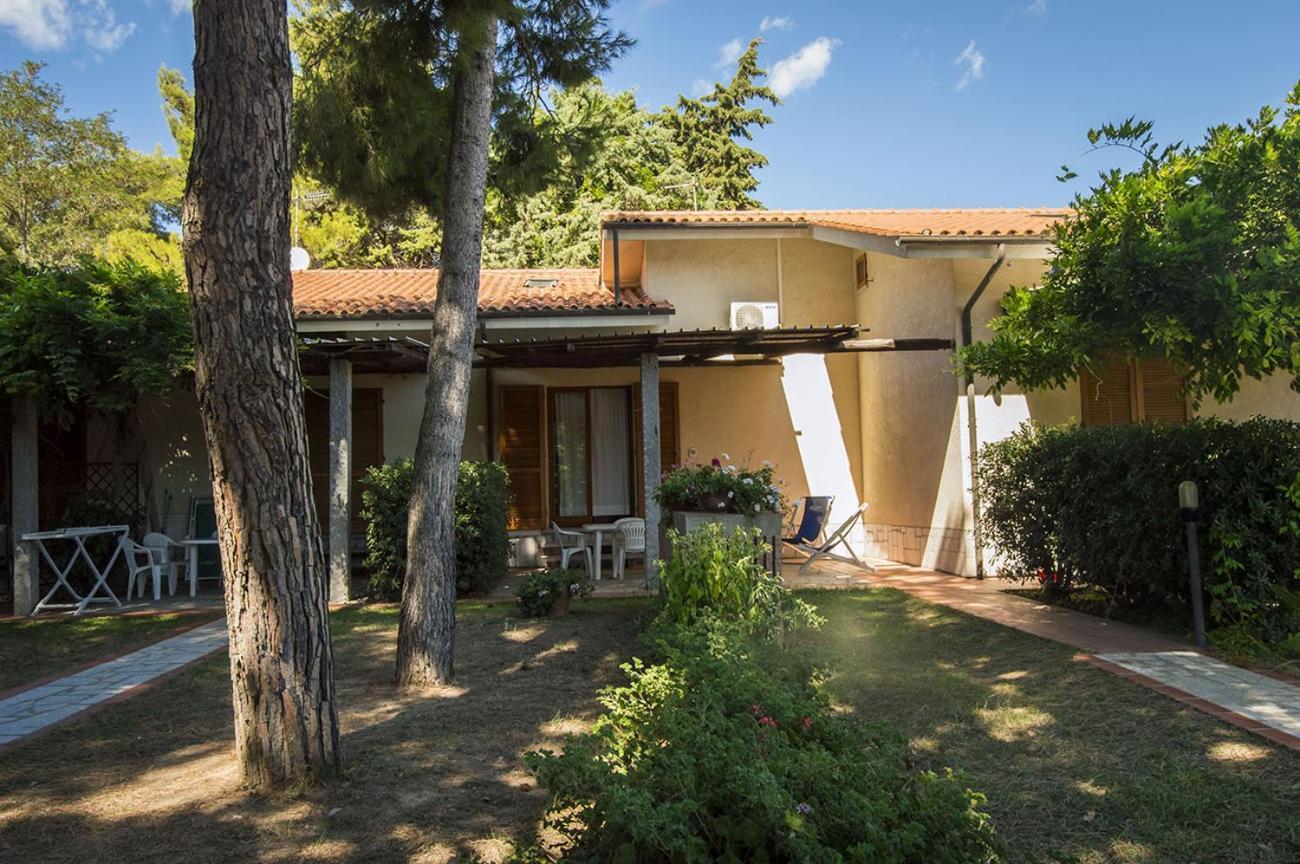 Pozzo Al Moro Village マリーナ・ディ・カンポ エクステリア 写真